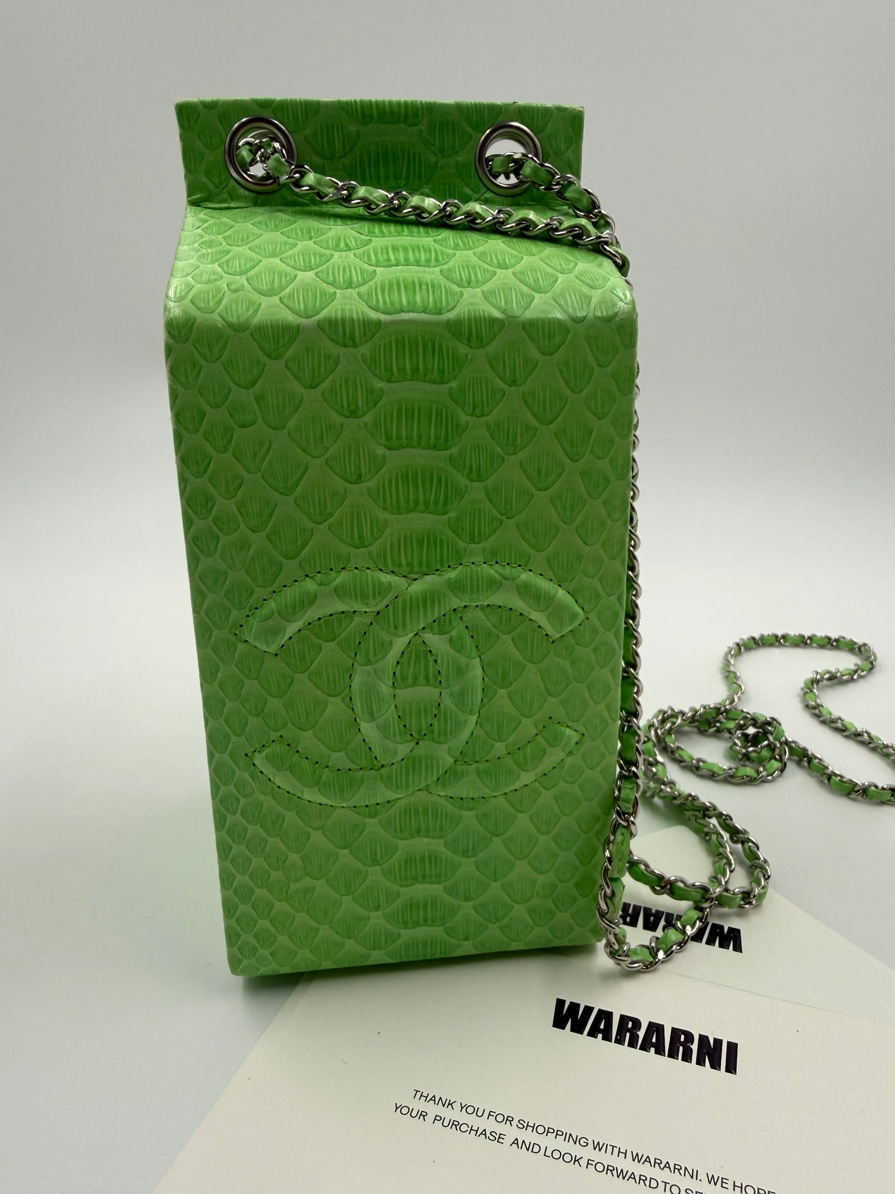 Chanel Green Python “Lait de Coco” Milk Carton Minaudière – Fall/Winter 2014 Supermarket Collection - Image 5