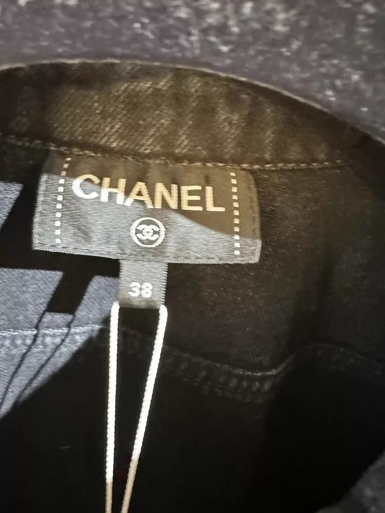 Chanel 24B grey-black denim shirt jacket - Image 3