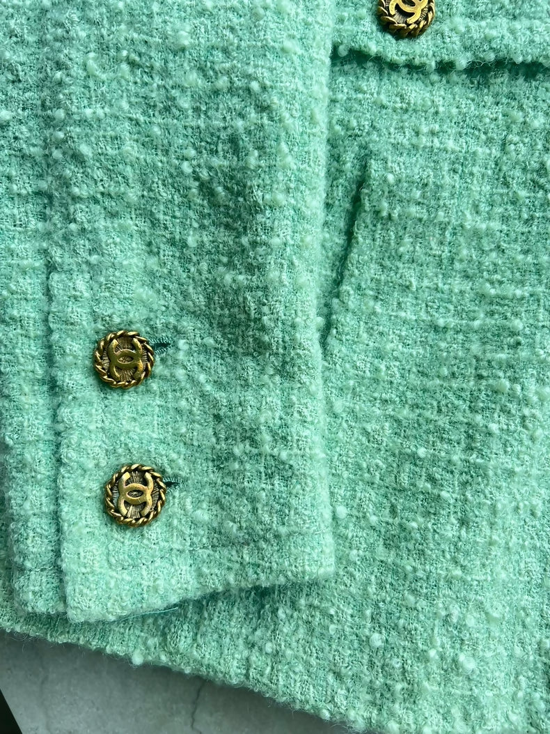 Chanel haute couture green jacket from the 80s and 90s - Image 2