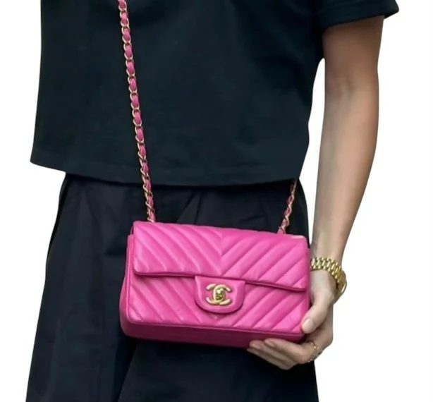 Chanel Hot Pink Chevron mini flap bag GHW - Image 2