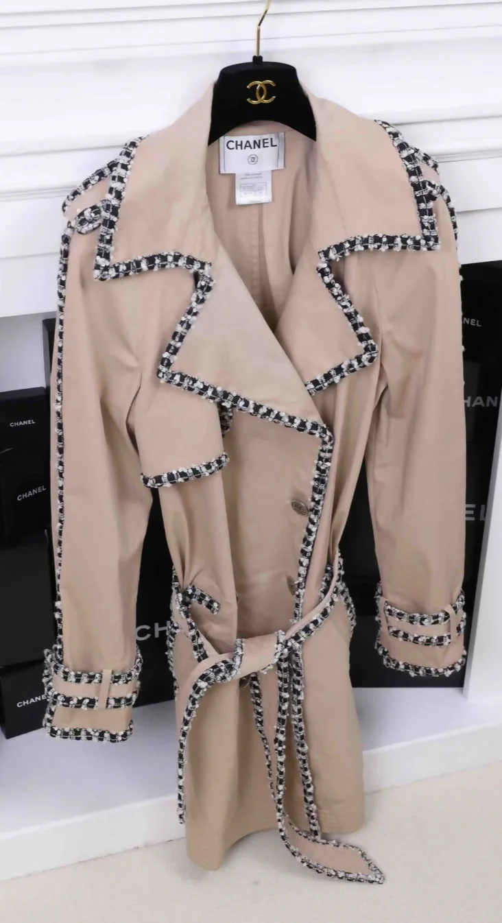 Chanel trench coat jacket - Image 3