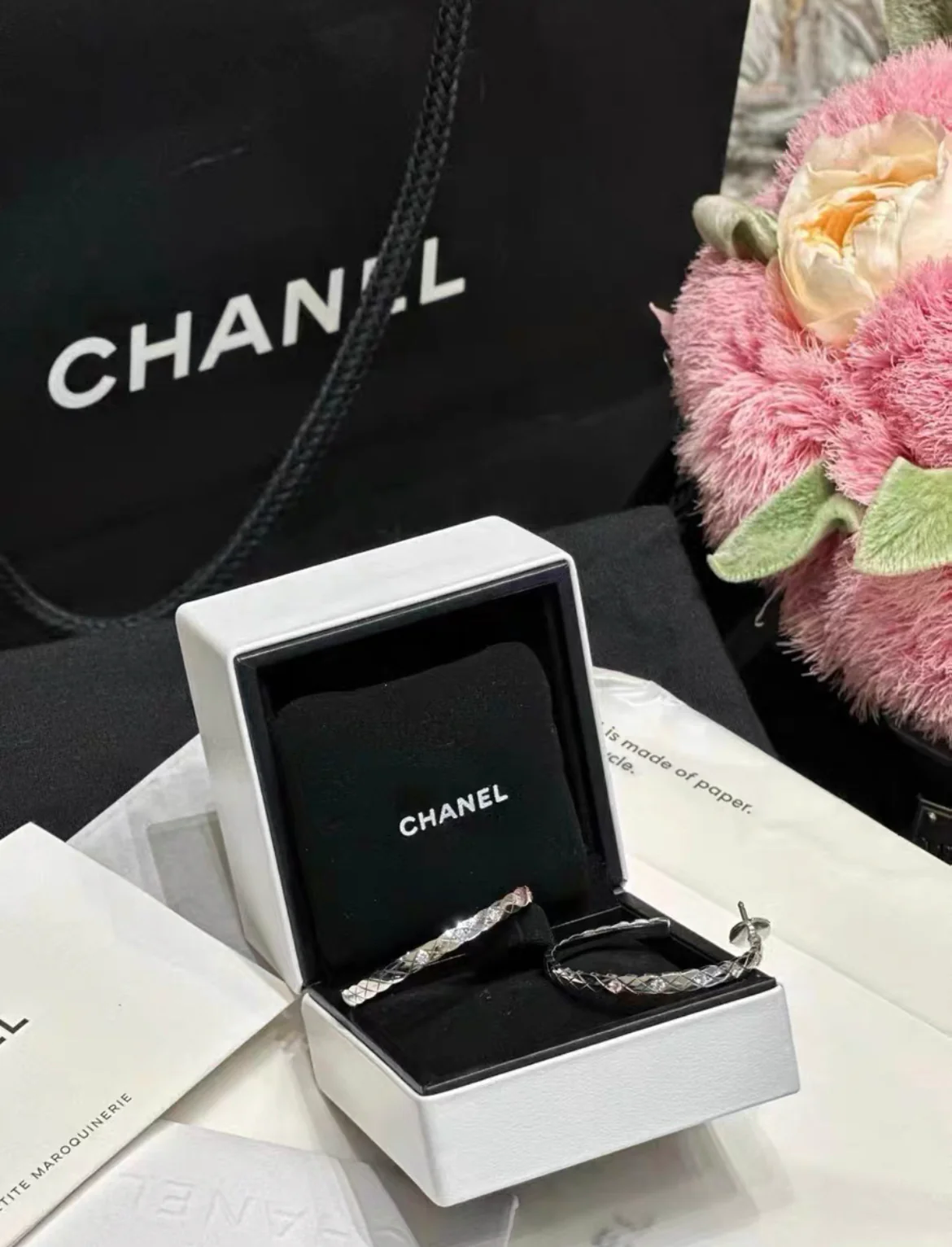 CHANEL JEWELRY 18k White Gold 0.20cttw Diamond Coco Crush 35mm Hoop Earrings - Image 2