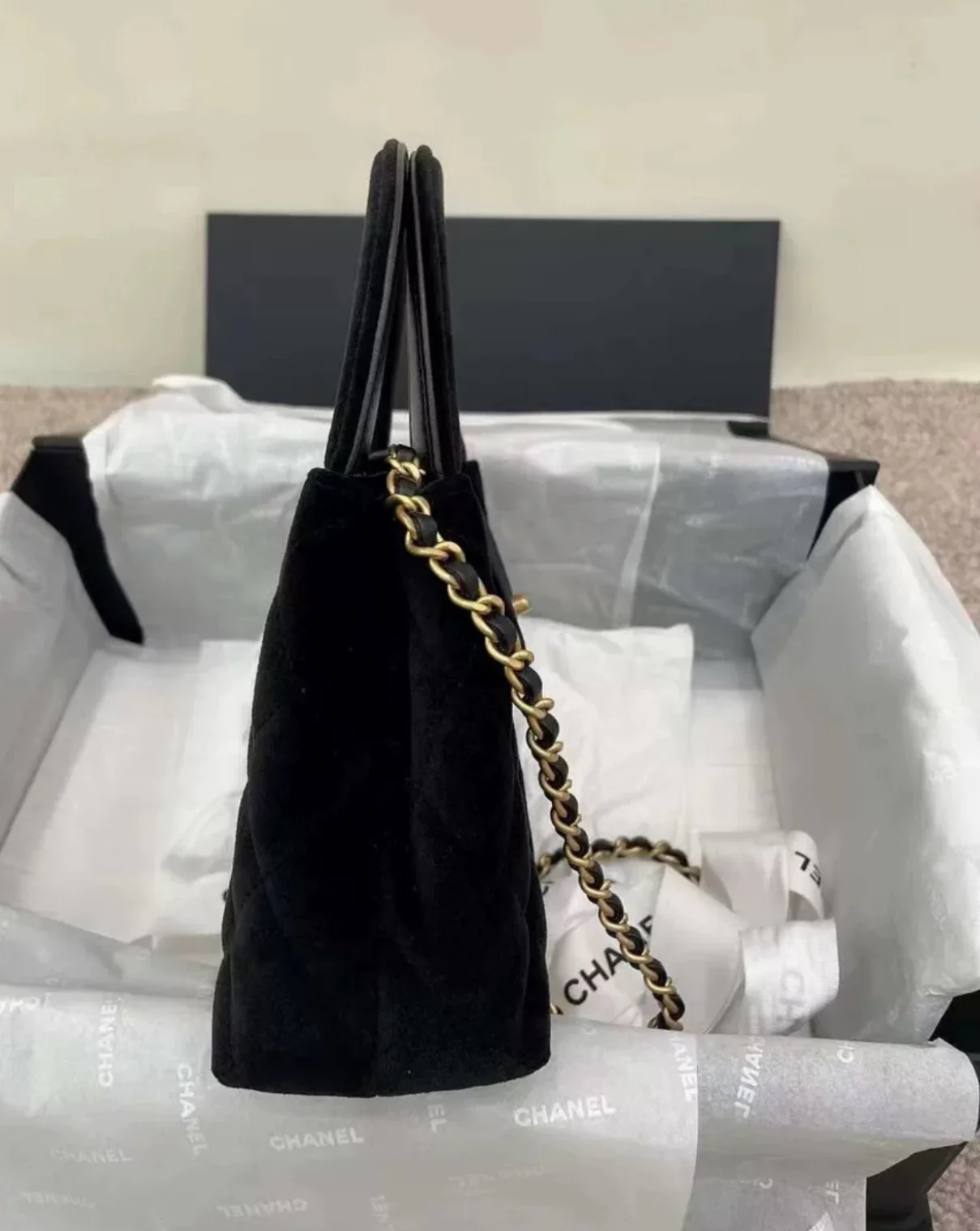Chanel Kelly Black Velvet brushed gold hardware large size - Image 4