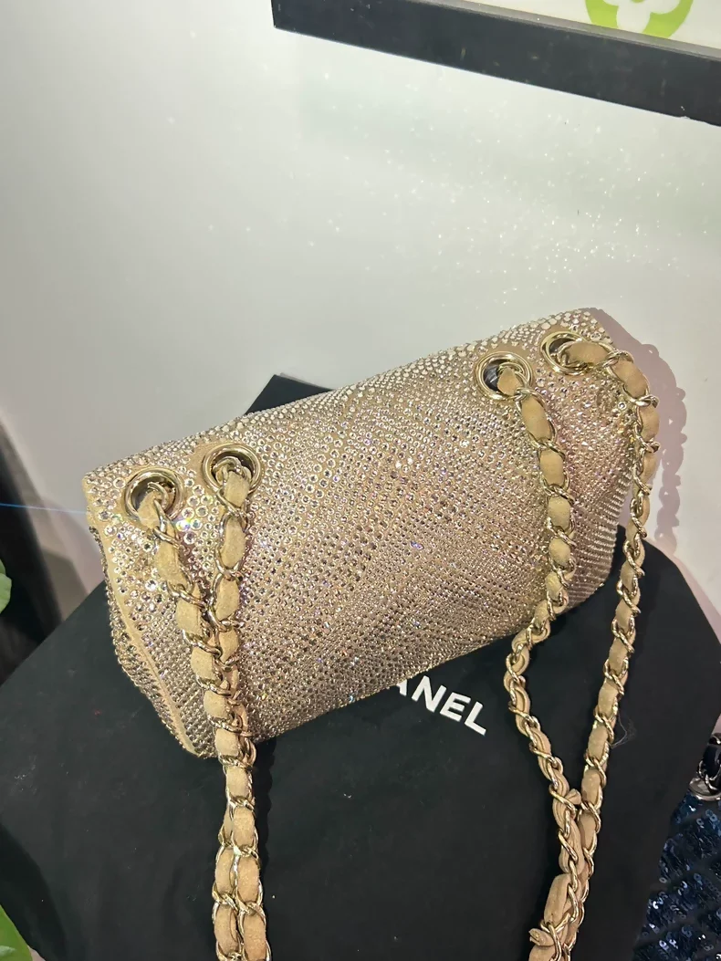 Chanel light pink full-diamond CF chain flap bag - Image 2