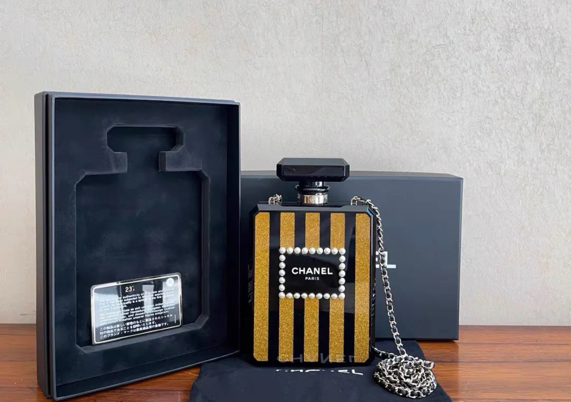 Chanel Limited Edition 2017 Black Perfume Bottle Minaudiere Pearl Embellished Clutch Bag - Image 2