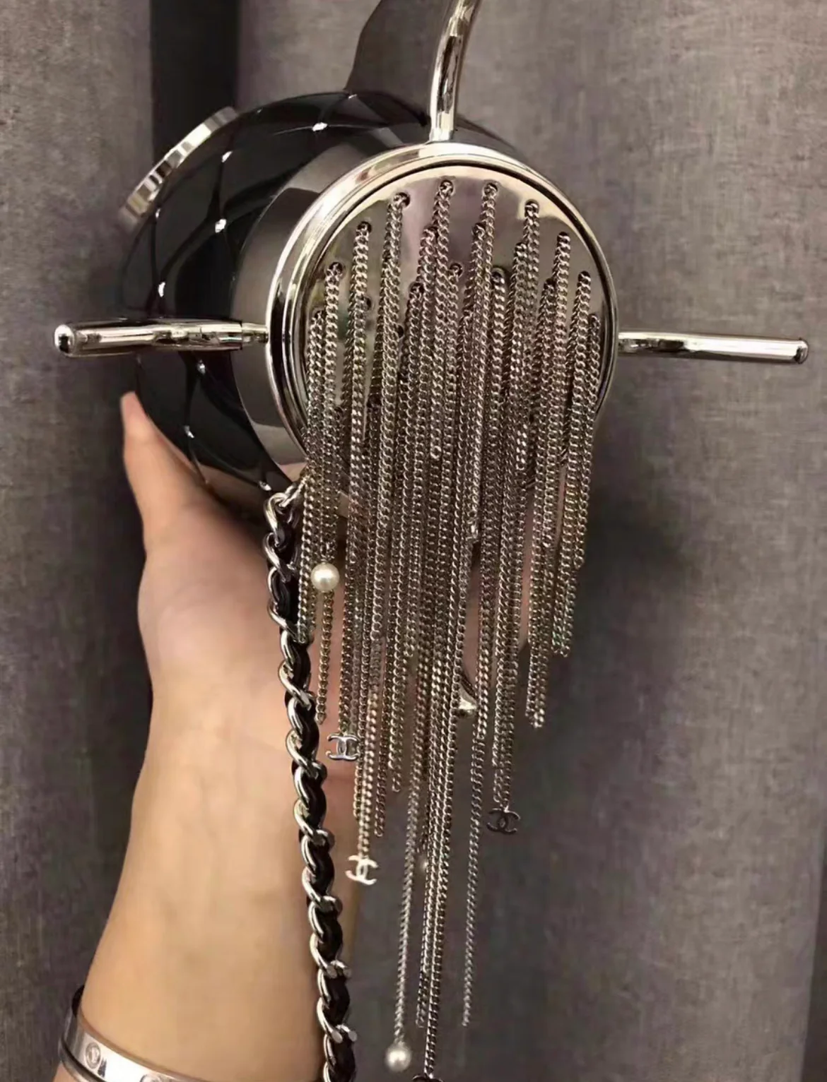 Chanel Limited Edition Plexiglass Crystal Rocket Ship Minaudière Clutch Black - Image 2