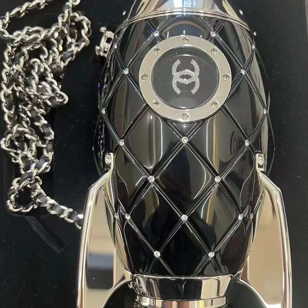 Chanel Limited Edition Rocket Ship Evening Minaudière (Fall/Winter 2017 Runway) - Image 2