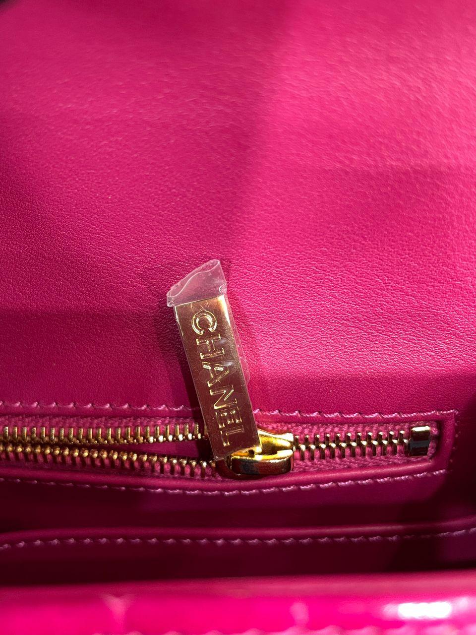 Chanel Medium Pink crocodile Alligator Flap Bag Gold Hardware - Image 12
