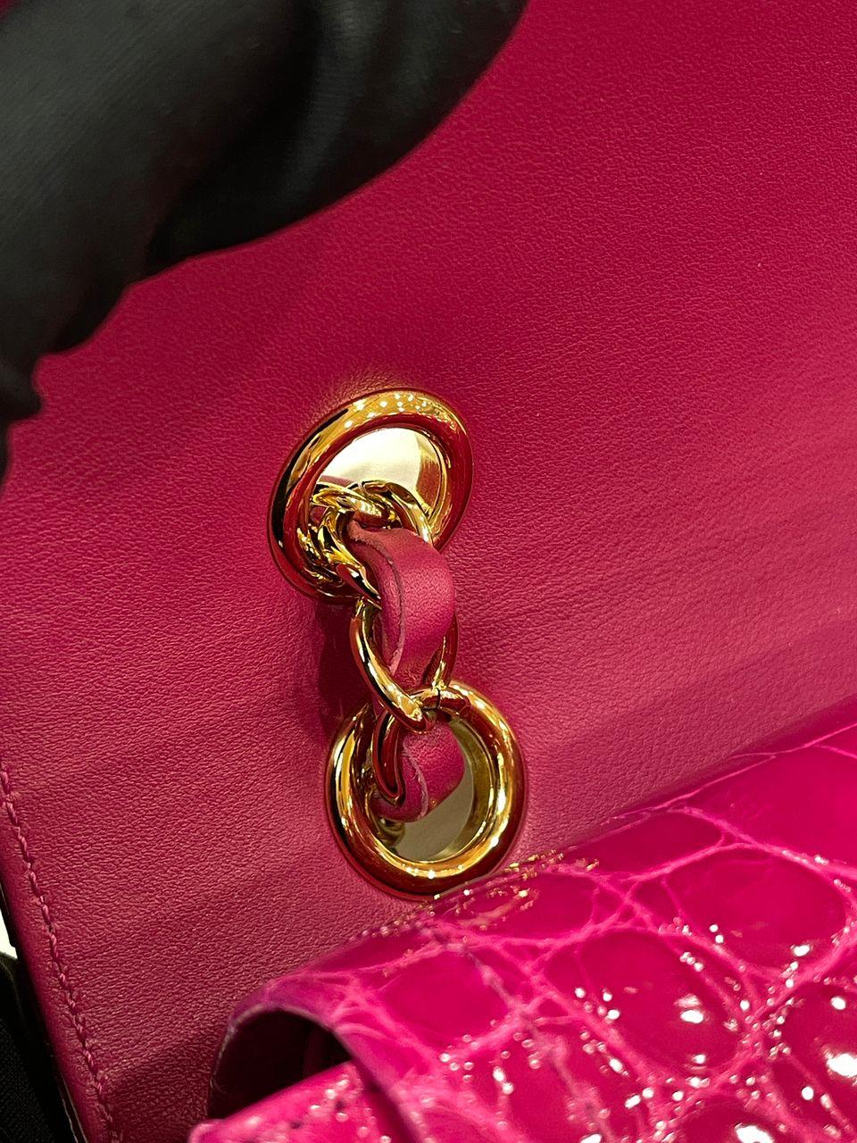 Chanel Medium Pink crocodile Alligator Flap Bag Gold Hardware - Image 17
