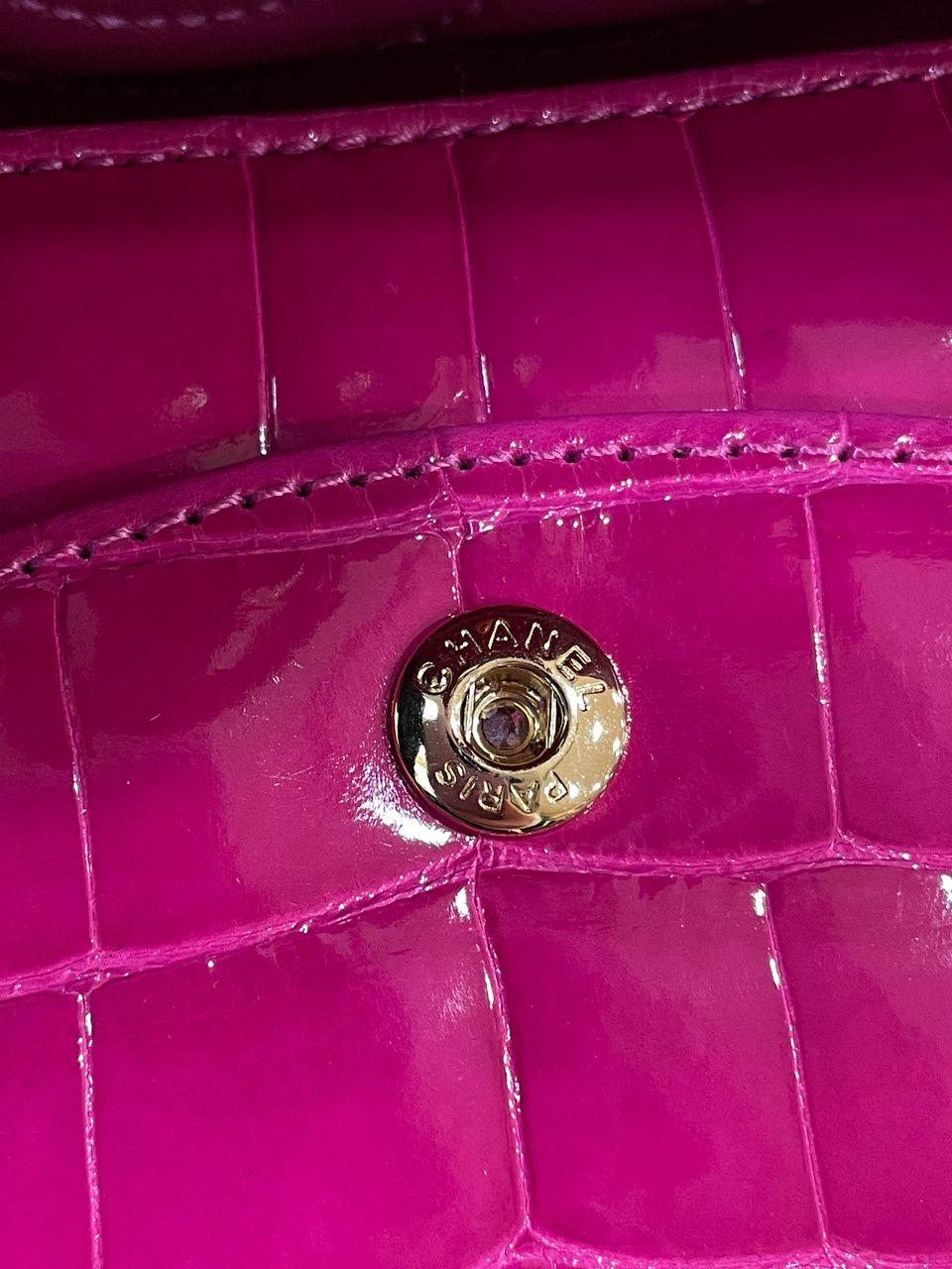 Chanel Medium Pink crocodile Alligator Flap Bag Gold Hardware - Image 18