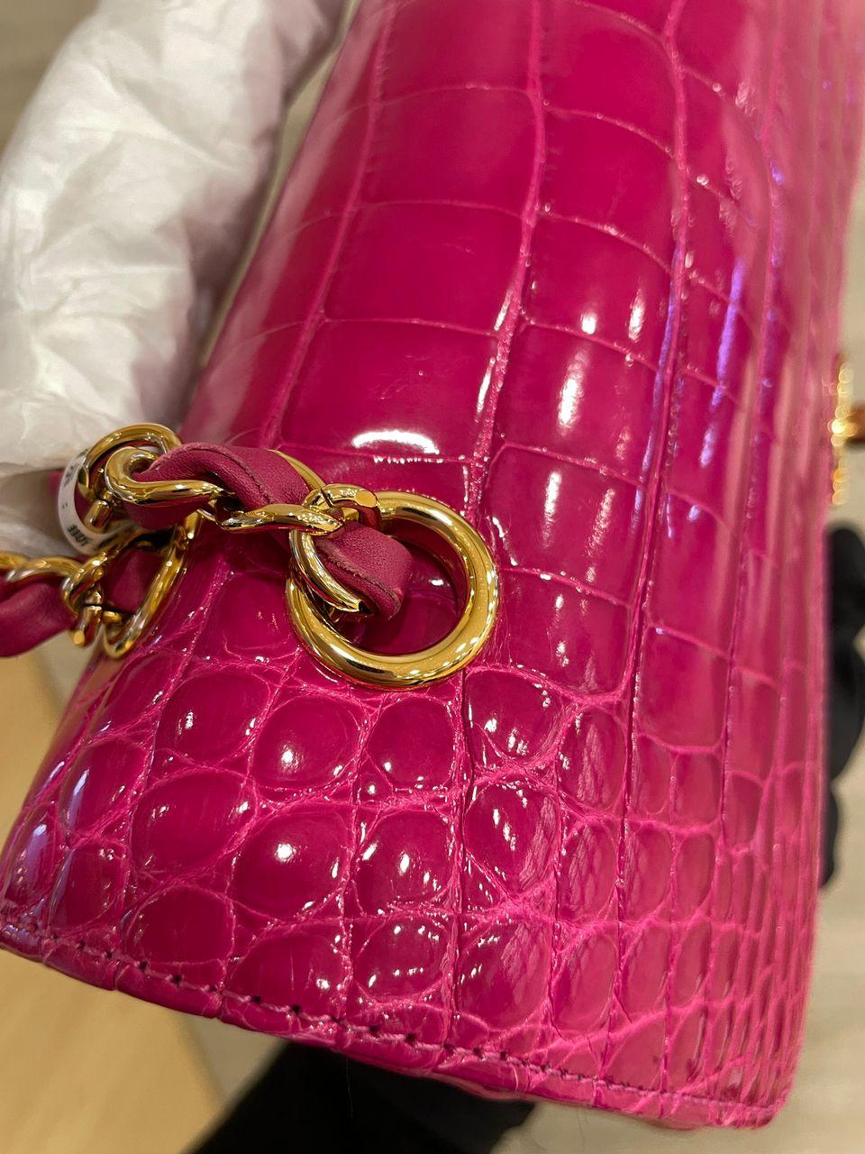 Chanel Medium Pink crocodile Alligator Flap Bag Gold Hardware - Image 21