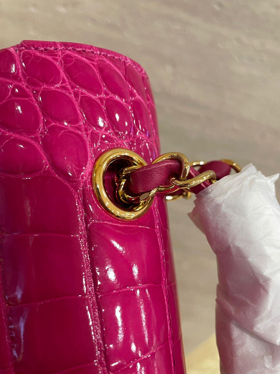 Chanel Medium Pink crocodile Alligator Flap Bag Gold Hardware - Image 24