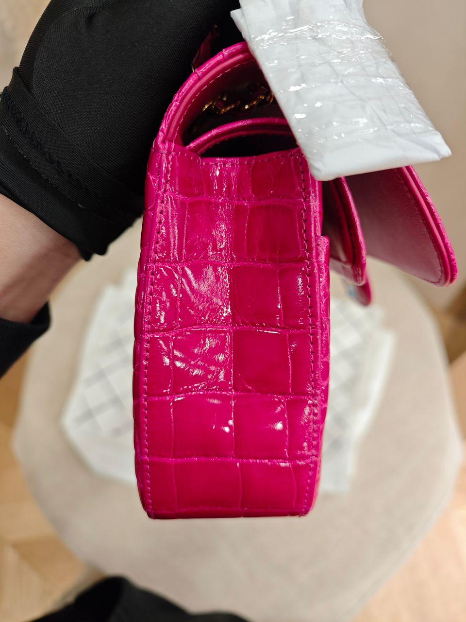 Chanel Medium Pink crocodile Alligator Flap Bag Gold Hardware - Image 8