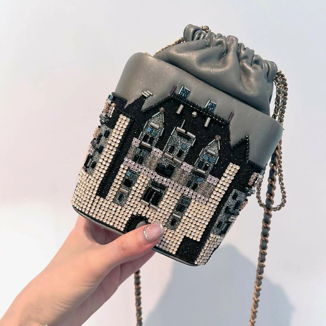 Chanel Métiers d’Art 2021 Château de Chenonceau Embroidered Bucket Bag - Image 2