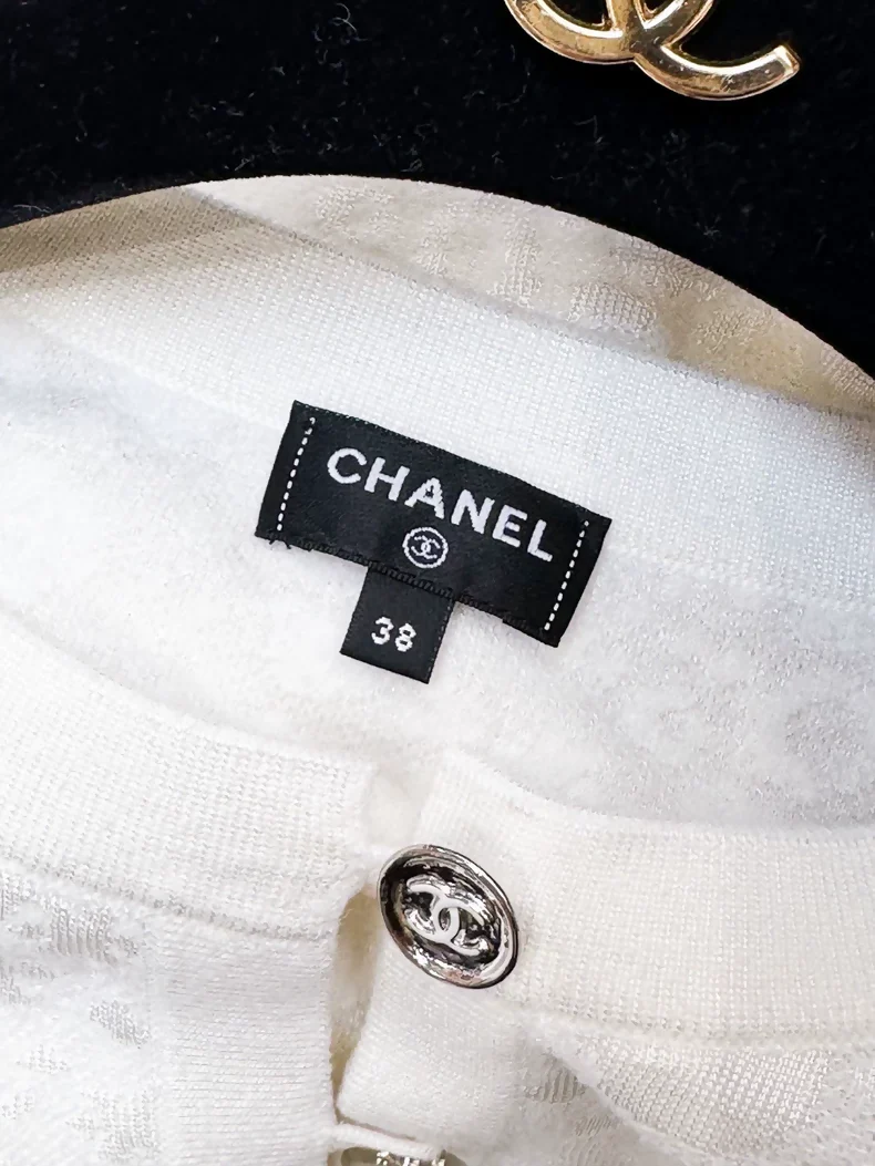 Chanel 23A white camellia dress - Image 3