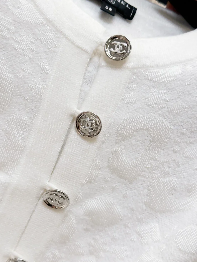 Chanel 23A white camellia dress - Image 4