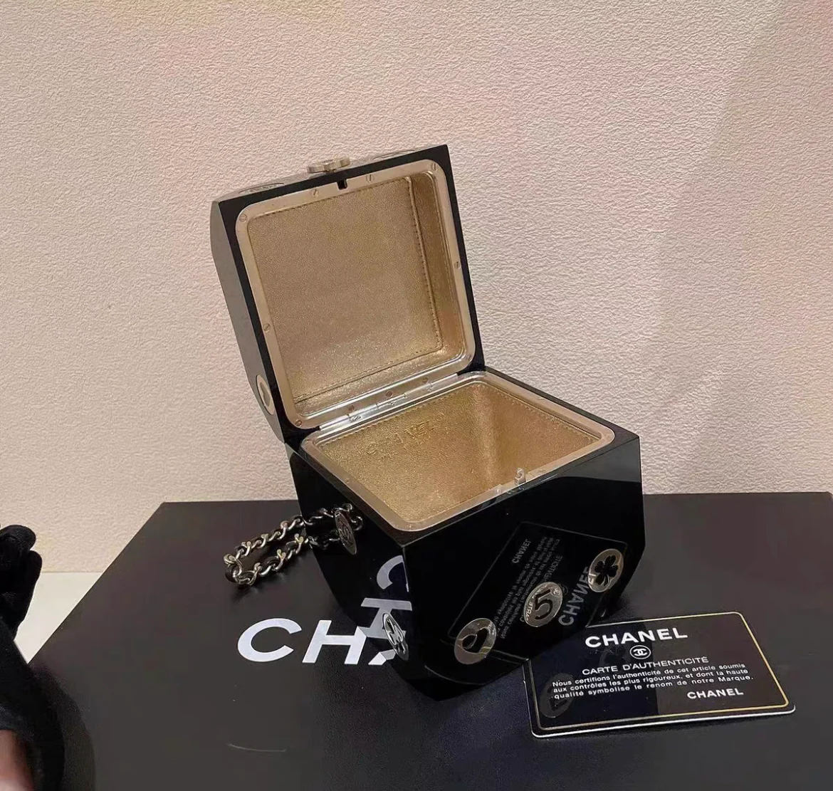 Chanel Minaudière Limited Edition Casino Dice Black Gold-Tone Hardware - Image 5