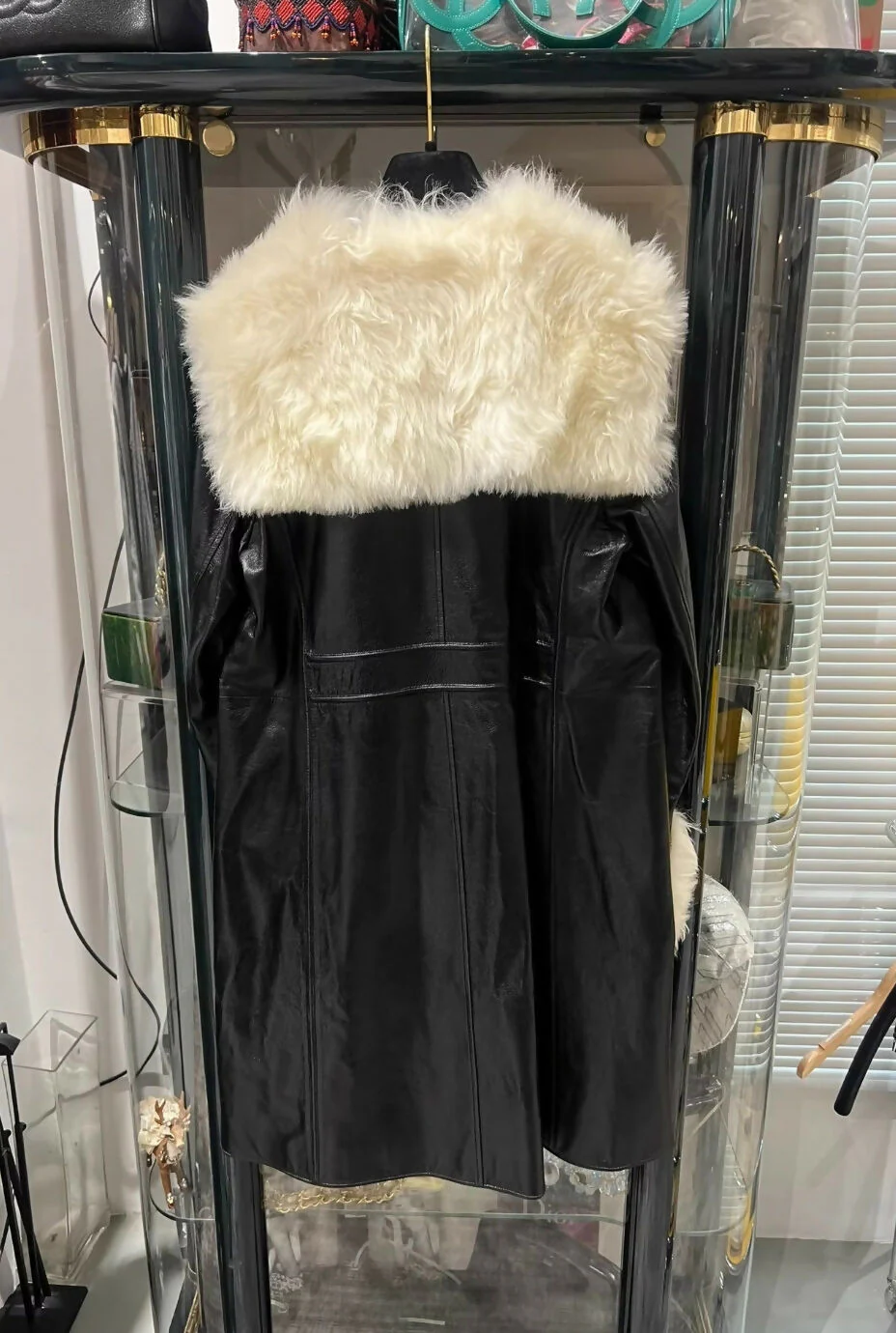 Chanel 18A leather fur coat - Image 3