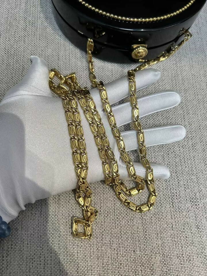 Chanel Owl Minaudière- Cruise 2018 collection - Image 5