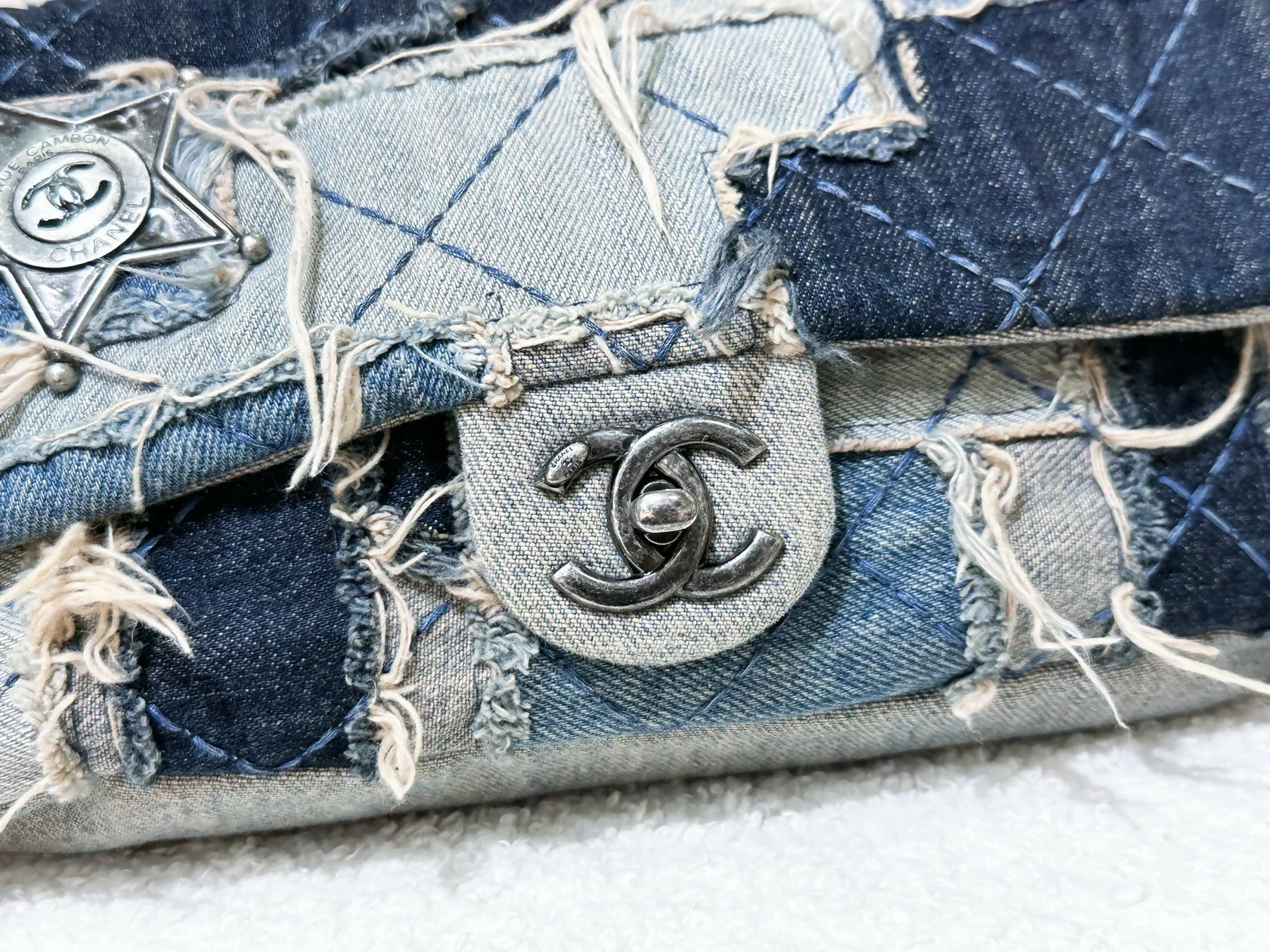 Chanel Paris-Dallas Flap Bag in Blue Patchwork Denim with Aged Silver Hardware (2014) - Image 7
