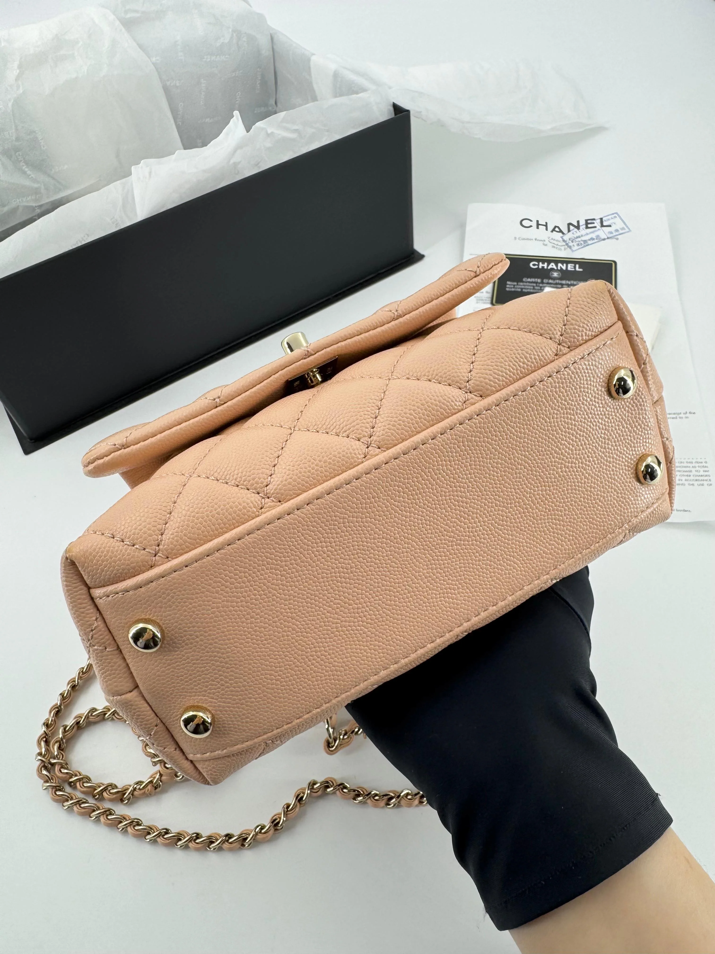 Chanel peach grained leather mini coco handle with light gold hardware - Image 3