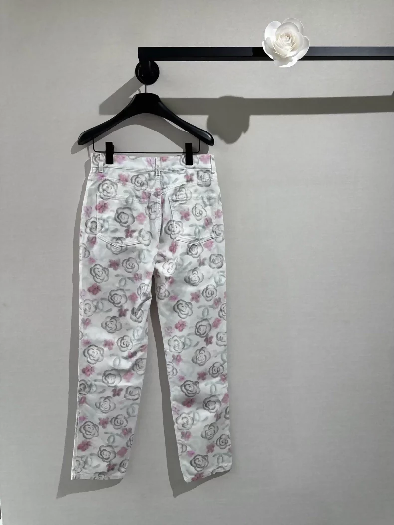 Chanel 24N pink and white camellia jeans - Image 2