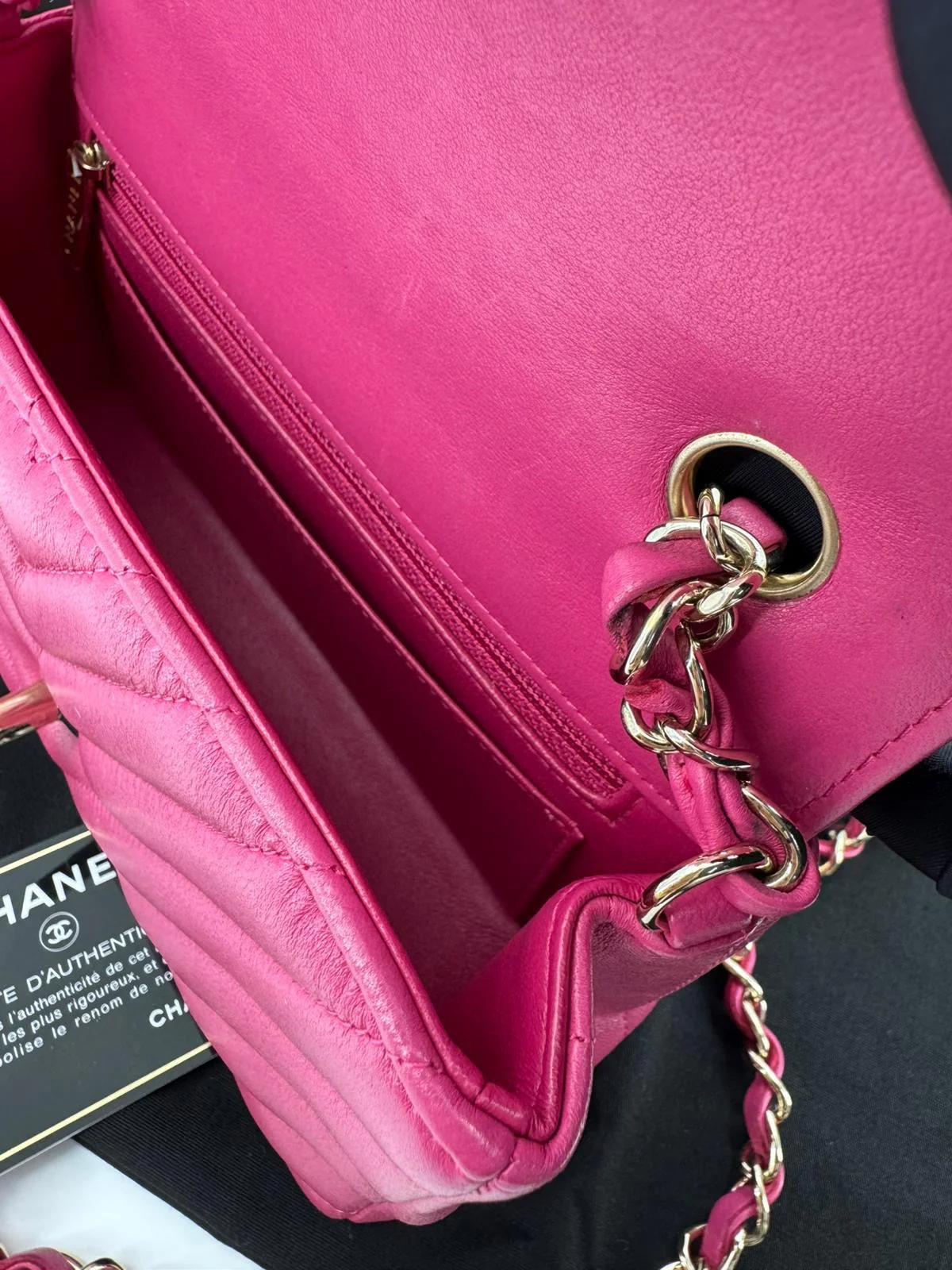 Chanel pink Lambskin Chevron Quilted Medium Double Flap - Image 12