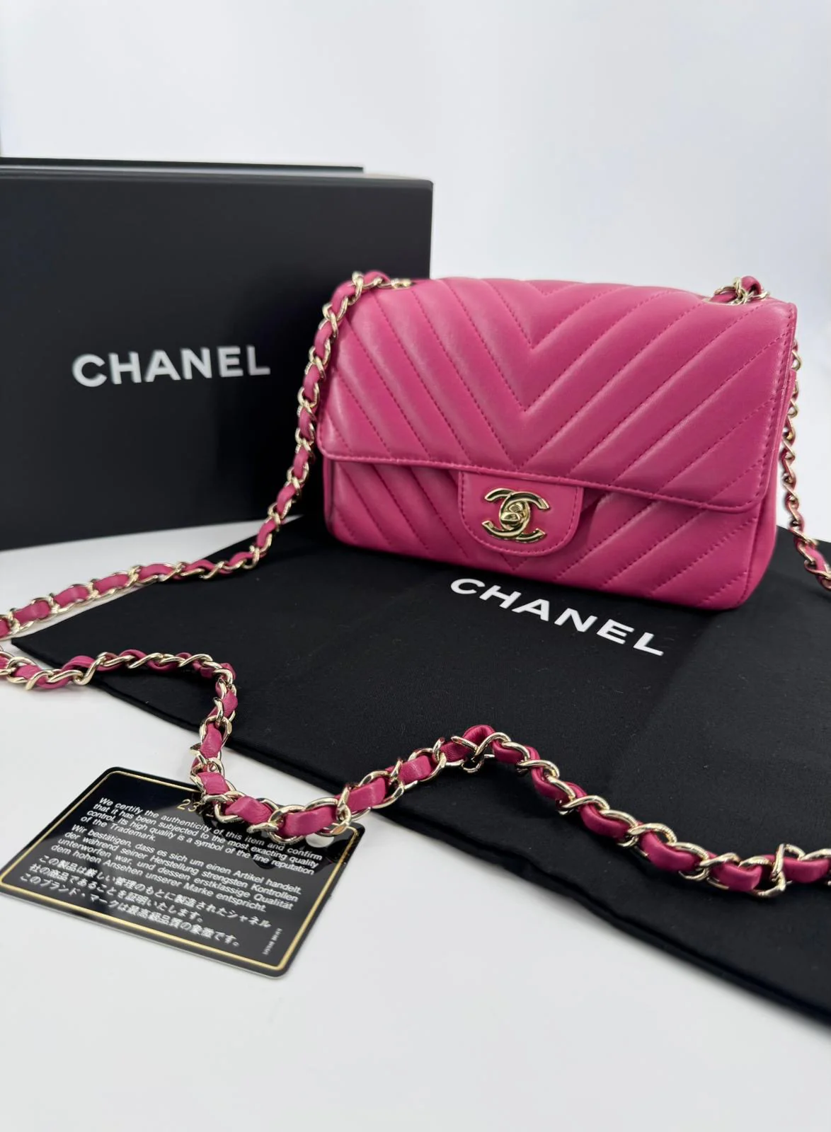 Chanel pink Lambskin Chevron Quilted Medium Double Flap - Image 2