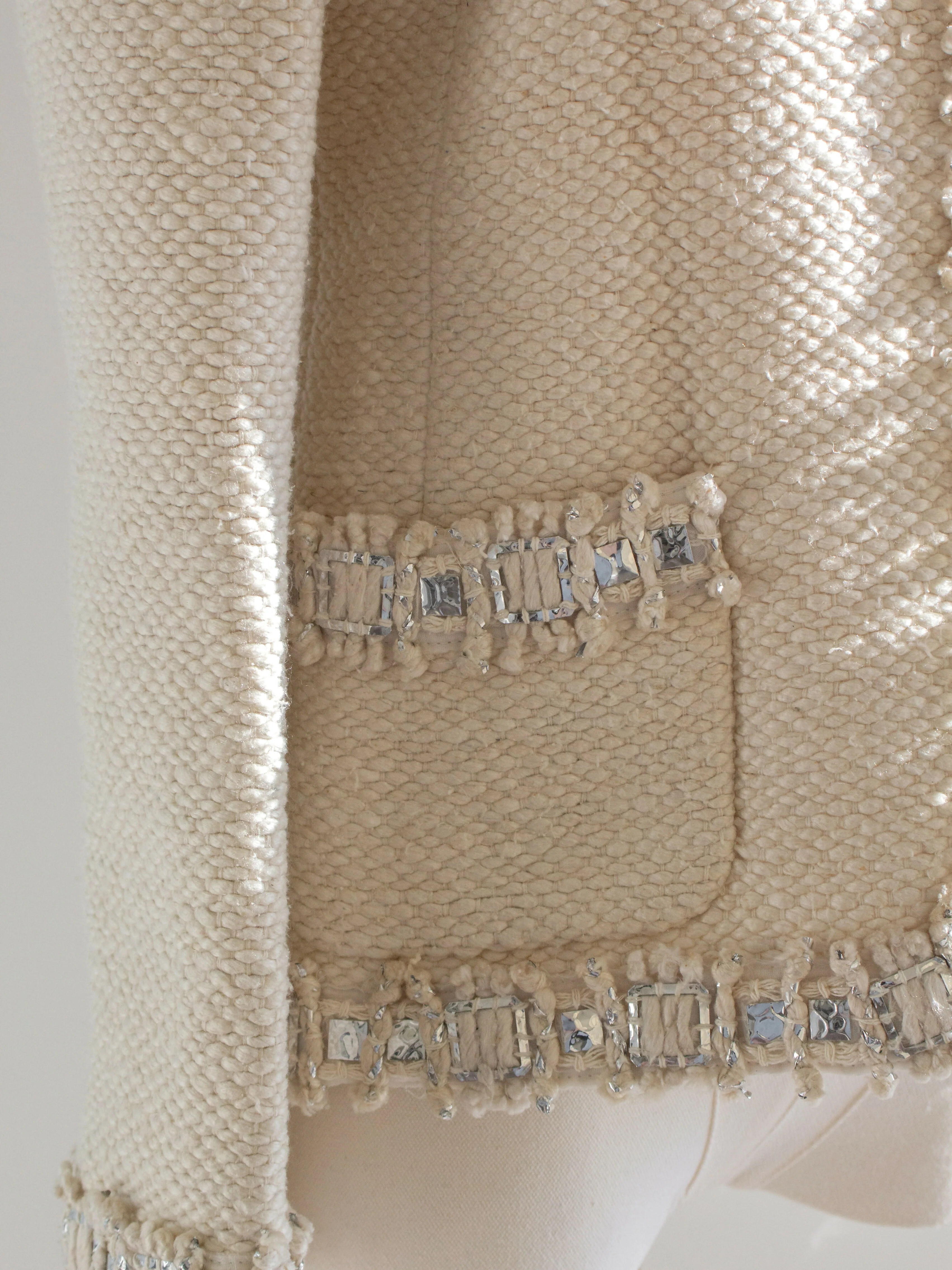 Chanel Pre-Fall 2012 Bombay Ecru Silver Embellished Tweed 12A Jacket - Image 5