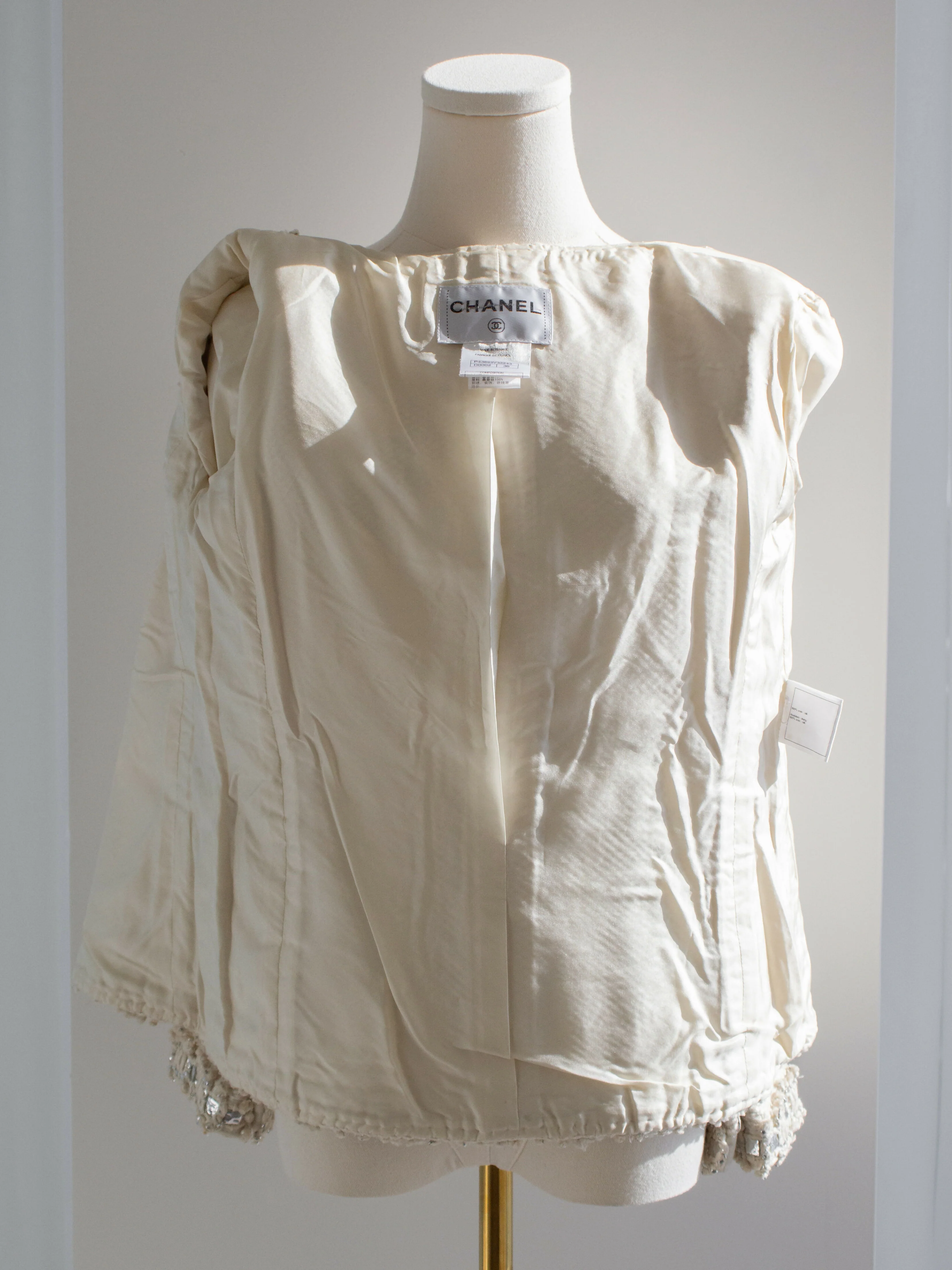 Chanel Pre-Fall 2012 Bombay Ecru Silver Embellished Tweed 12A Jacket - Image 7