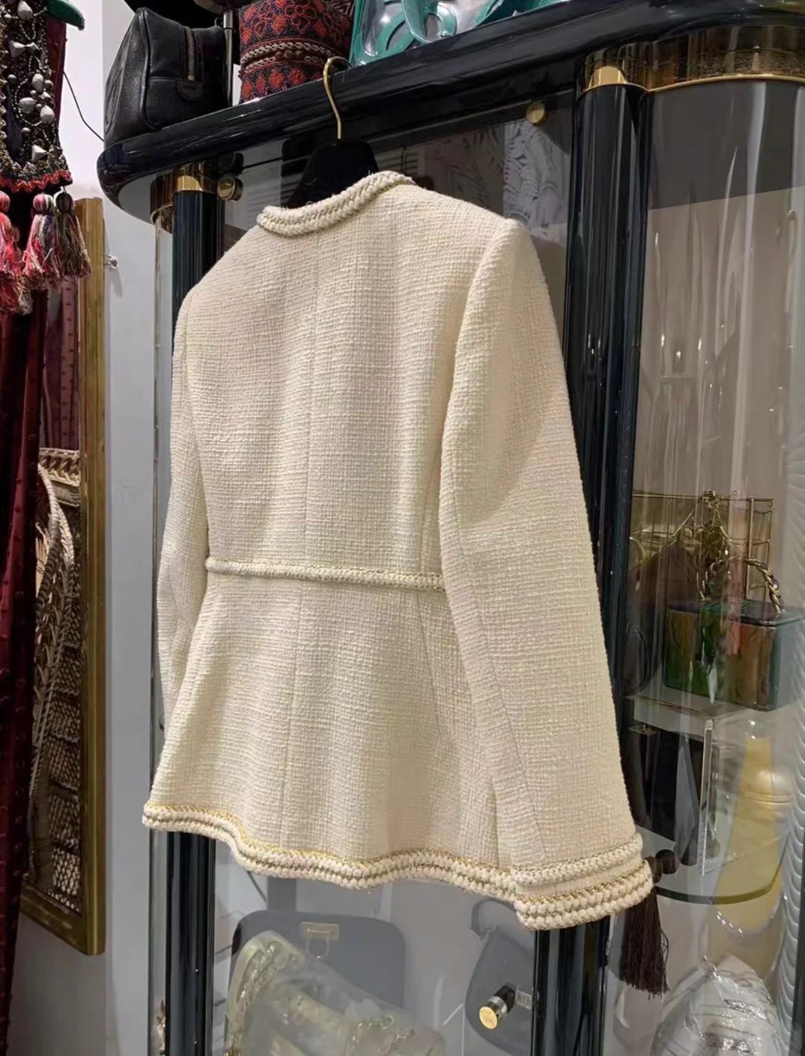 Chanel Pre-Fall 2017 Metiers D'Art Ritz 17A Ecru Cream Jacket size 38 - Image 6