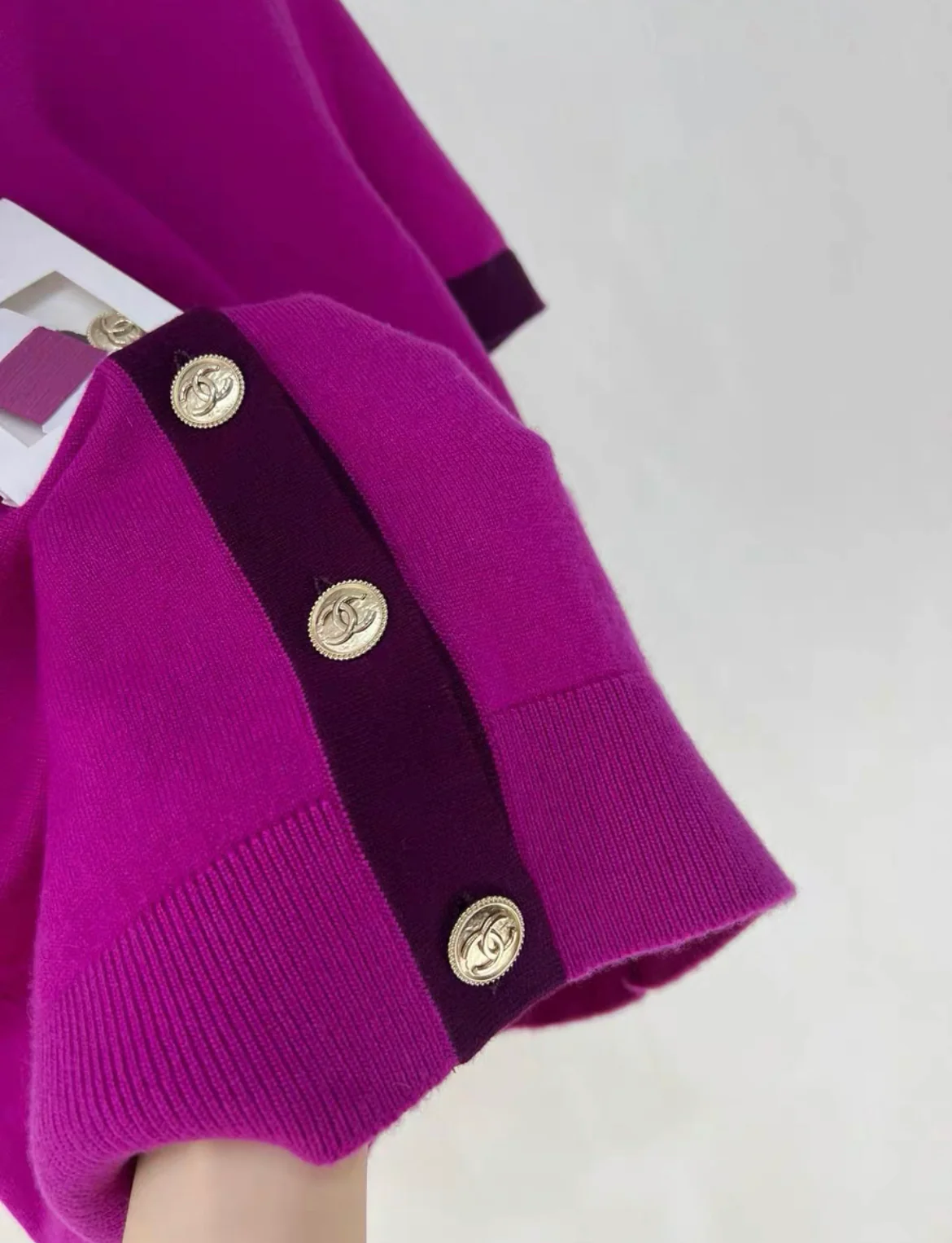 Chanel purple Gold Button Cashmere Cardigan size 36 - Image 4