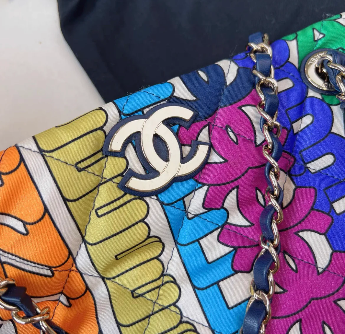 Chanel Rainbow Logo Quilted Textile Tote Bag Gold Hardware, 2021 - Image 5