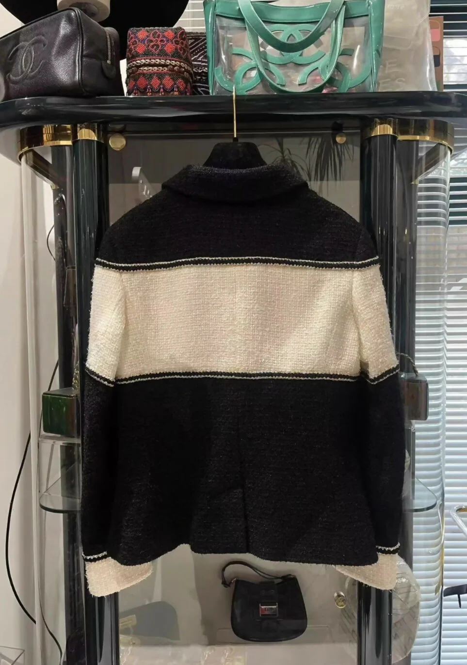CHANEL 20A METIER D'ART BLACK ECRU TWEED JACKET - Image 3