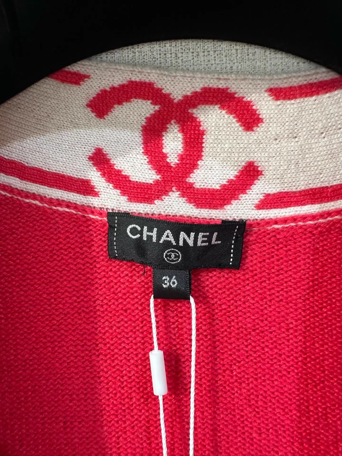 Chanel 19p red and white embroidered long cardigan, - Image 2