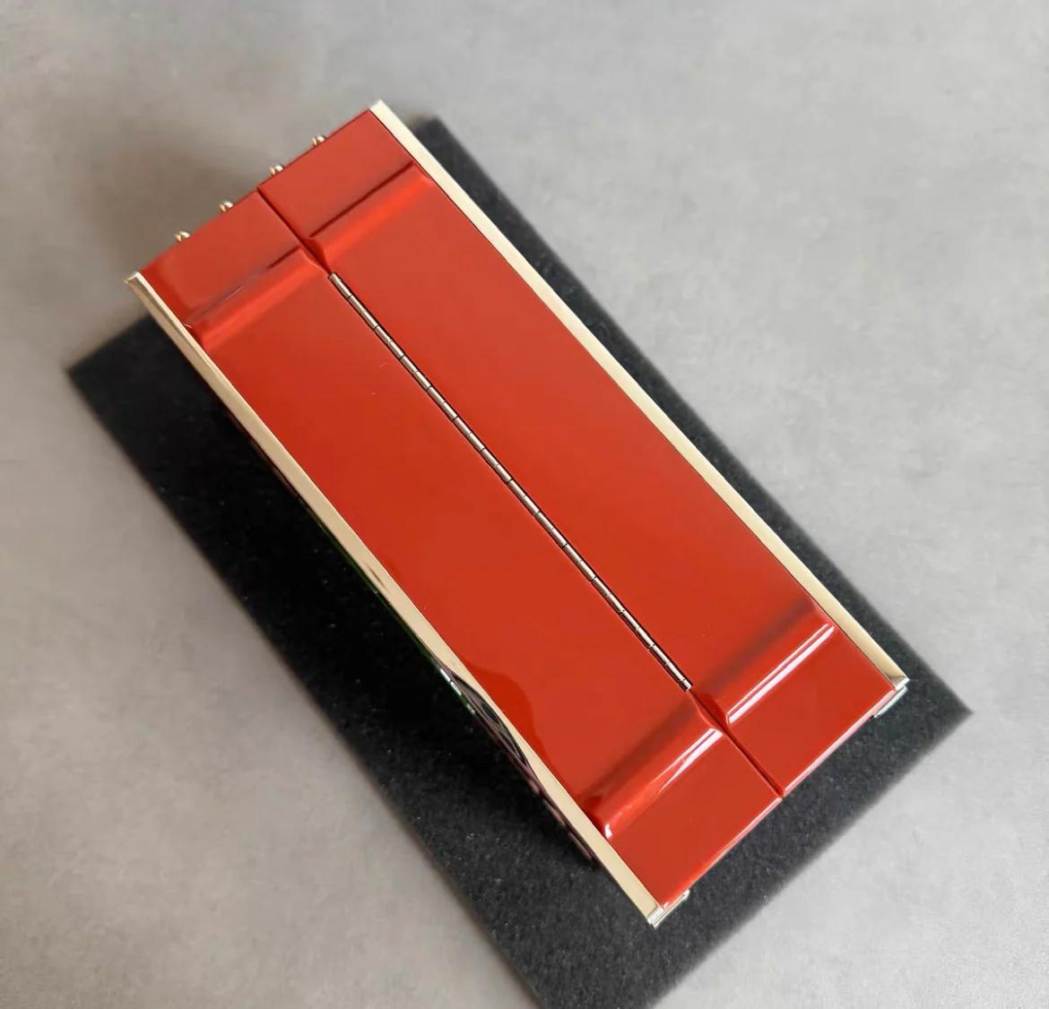 CHANEL Red Paris Hamburg Shipping Container Minaudière Clutch Bag 2017 - Image 8