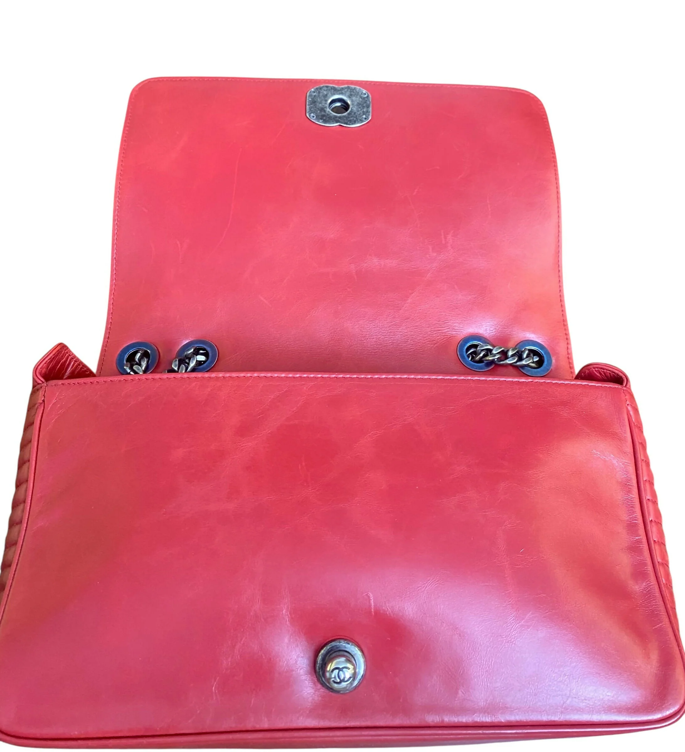 Chanel Red Quilted Glazed Aged Calfskin Leather Medium Coco Boy Flap Bag - Image 7
