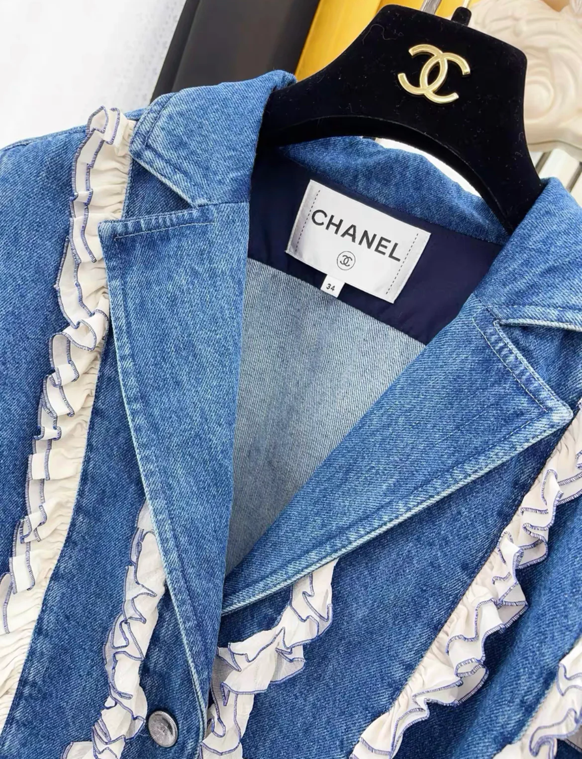 Chanel rooftop series 2020 white lace blue denim jacked - Image 2