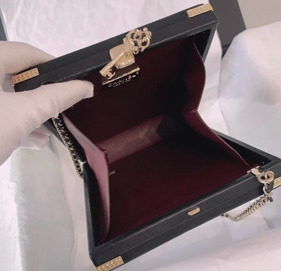 CHANEL Room Card Minaudiere Evening crossbody - Image 5