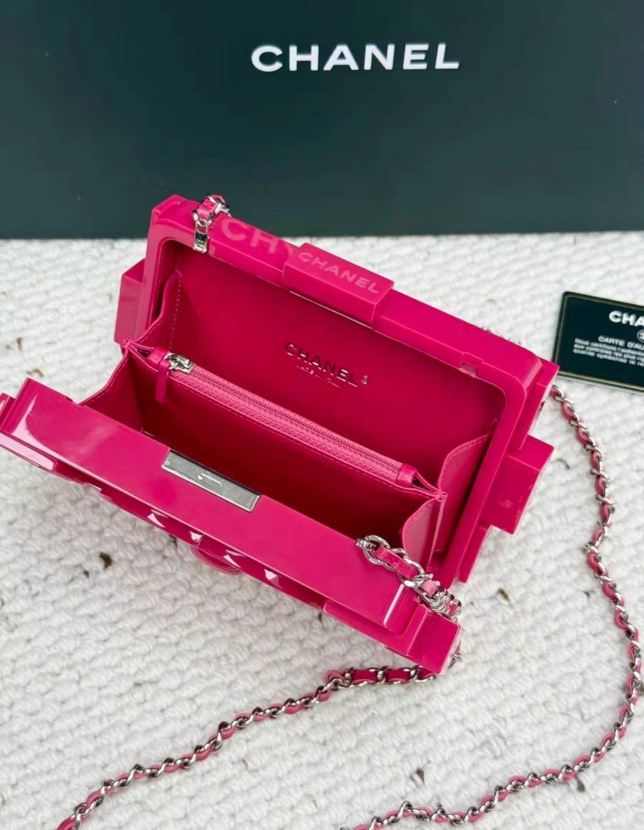 CHANEL Rose Lego Clutch very rare - Image 2