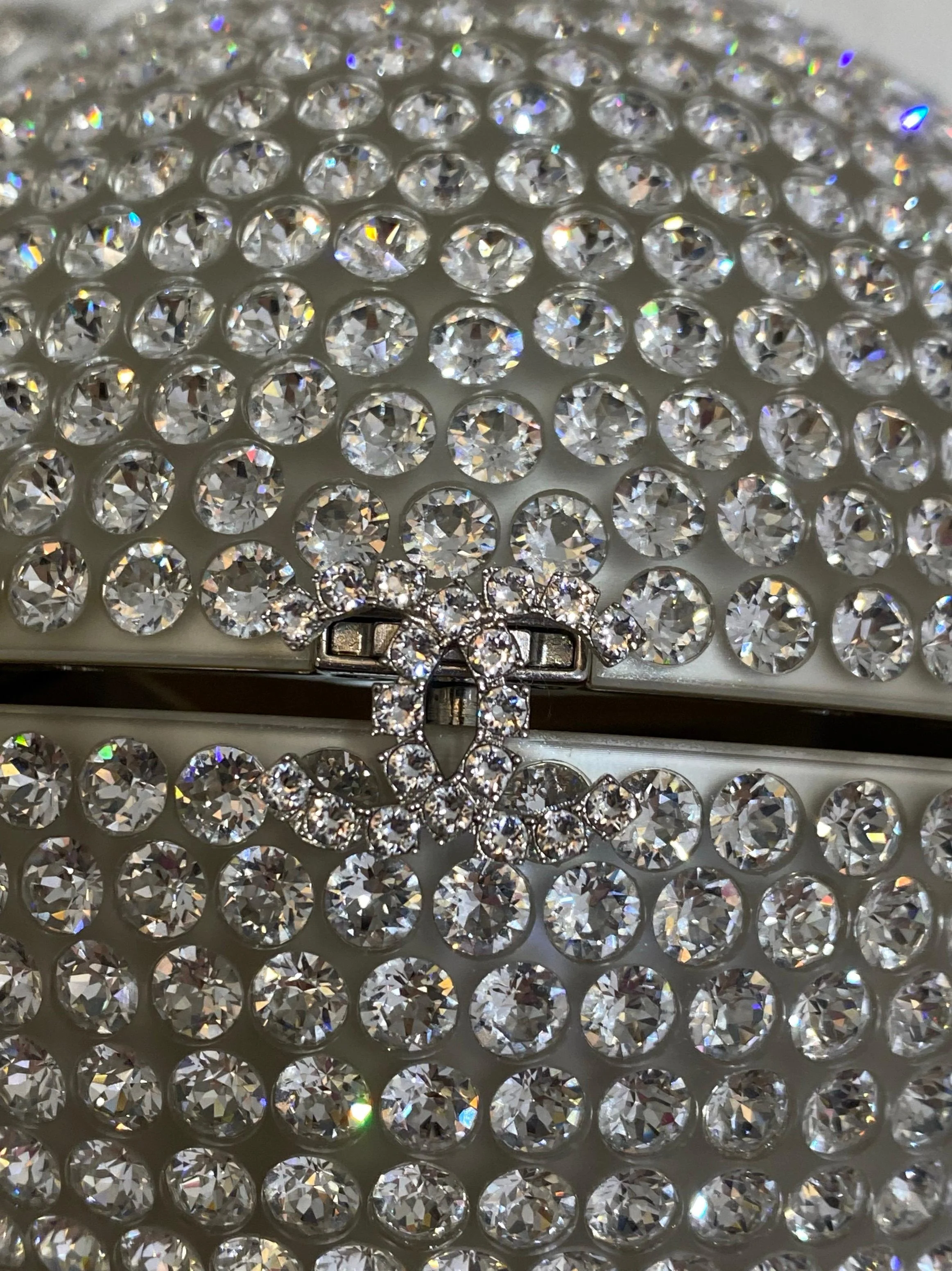 Chanel Runway Round Crystal Ball evening bag - Image 2