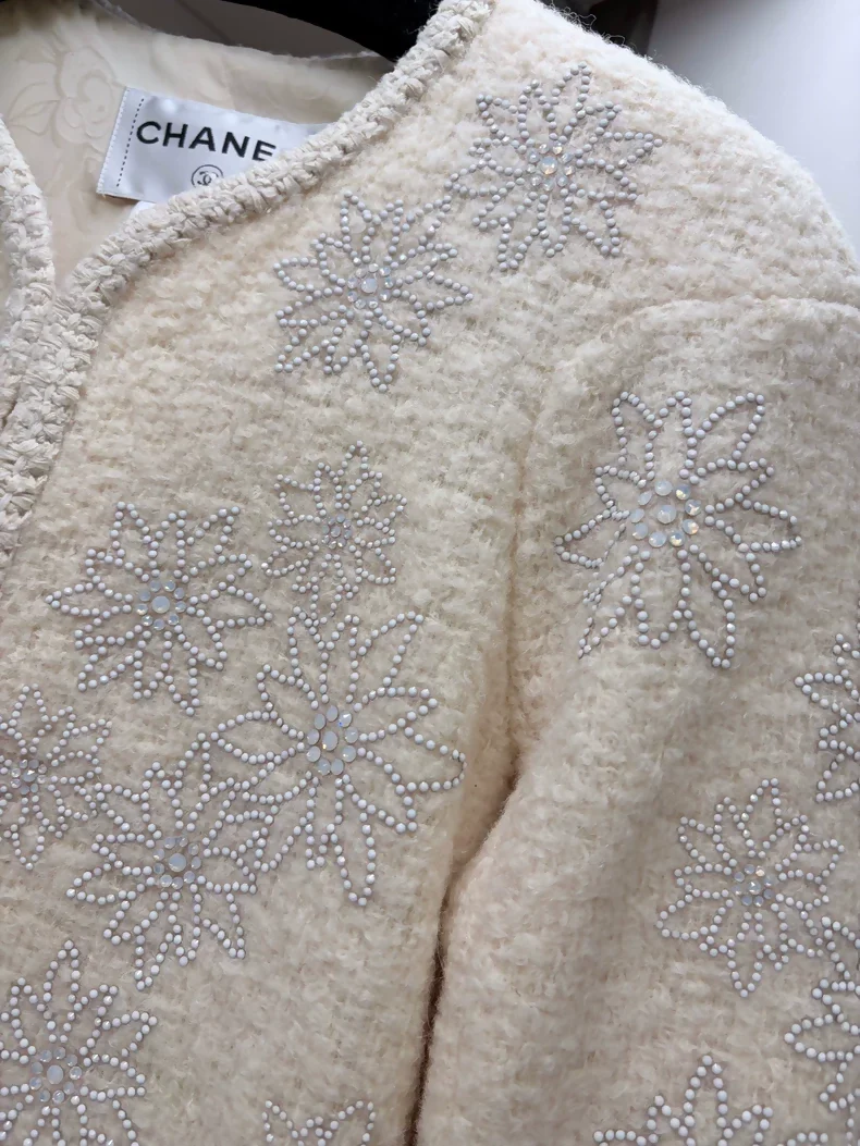 Chanel 2015 Rhinestone ecru Tweed Jacket - Image 3