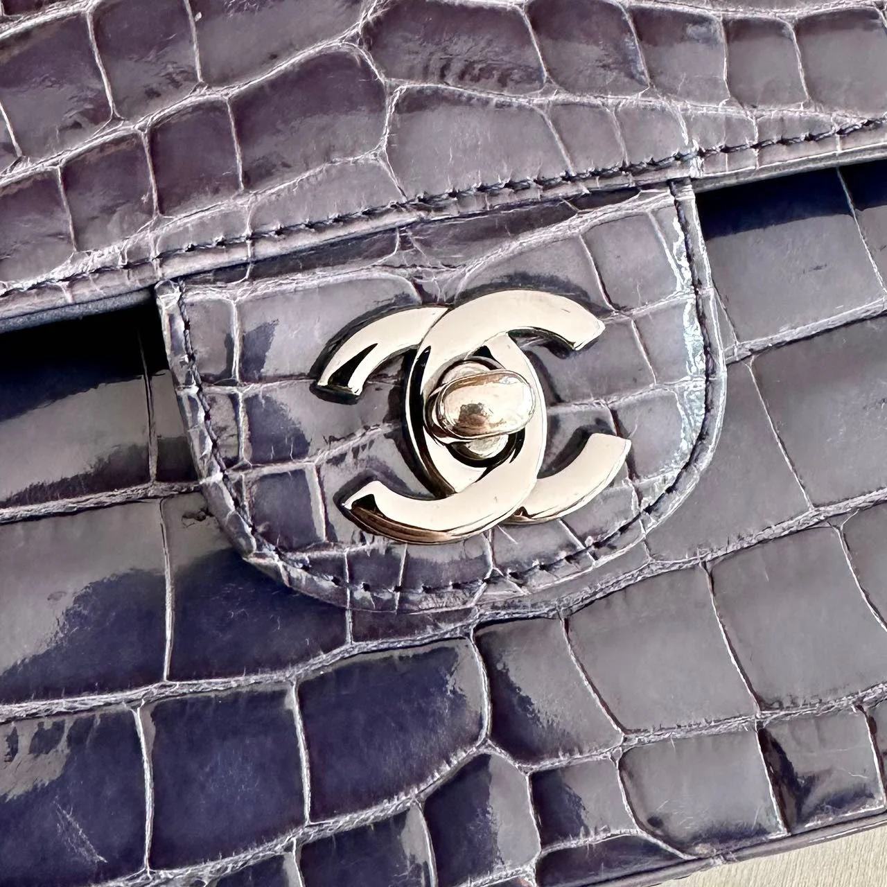 CHANEL SHINY BLUE ALLIGATOR CLASSIC FLAP BAG WITH SILVER HARDWARE - Image 15