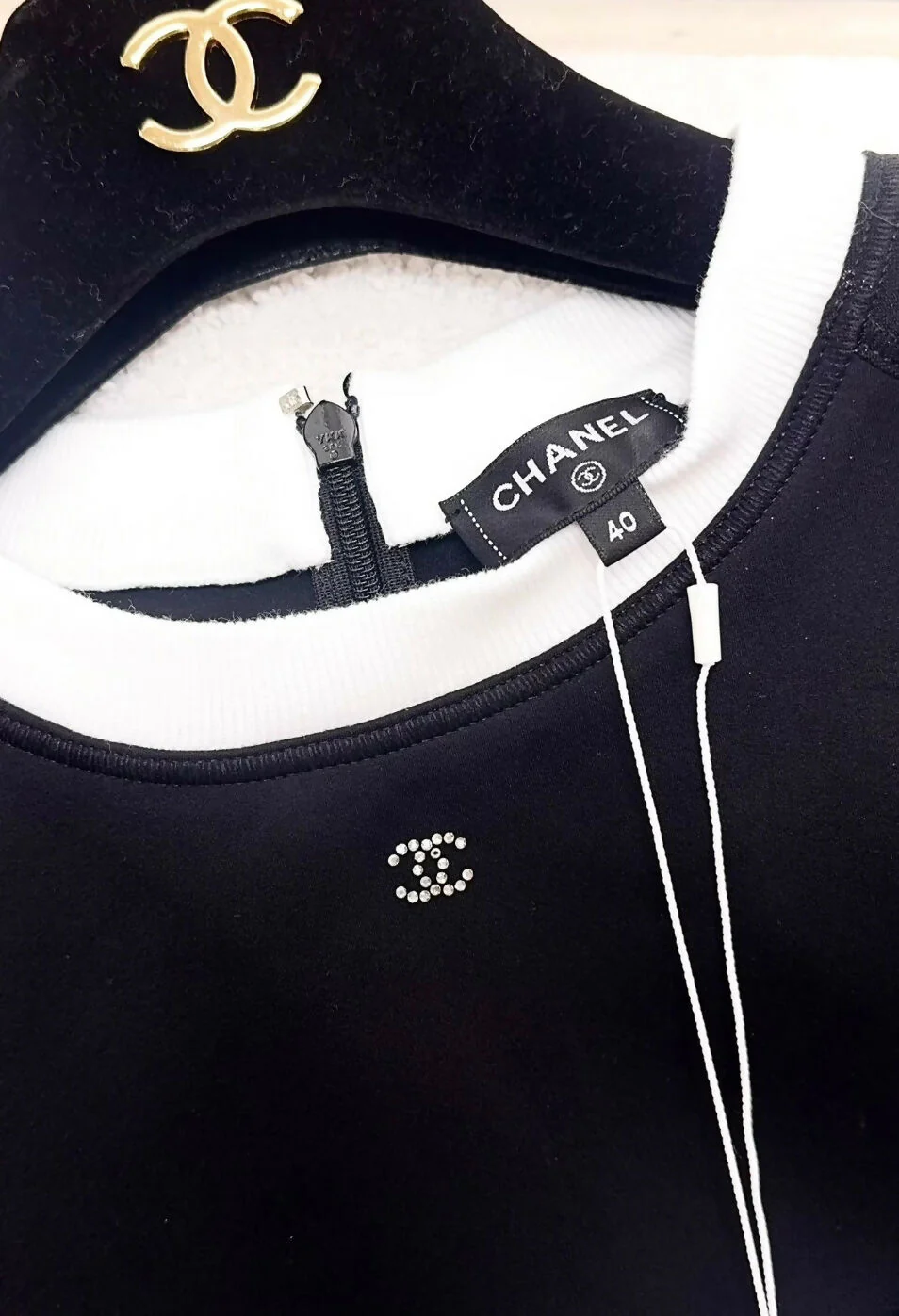 Chanel 24C black top - Image 2
