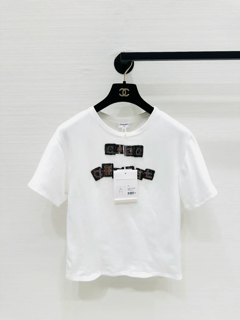 Chanel white top