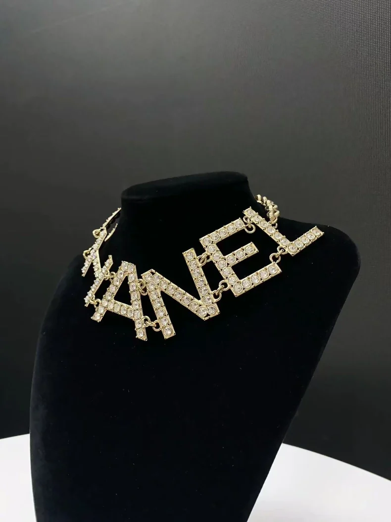 Chanel 19S signature rhinestone necklace - Image 3