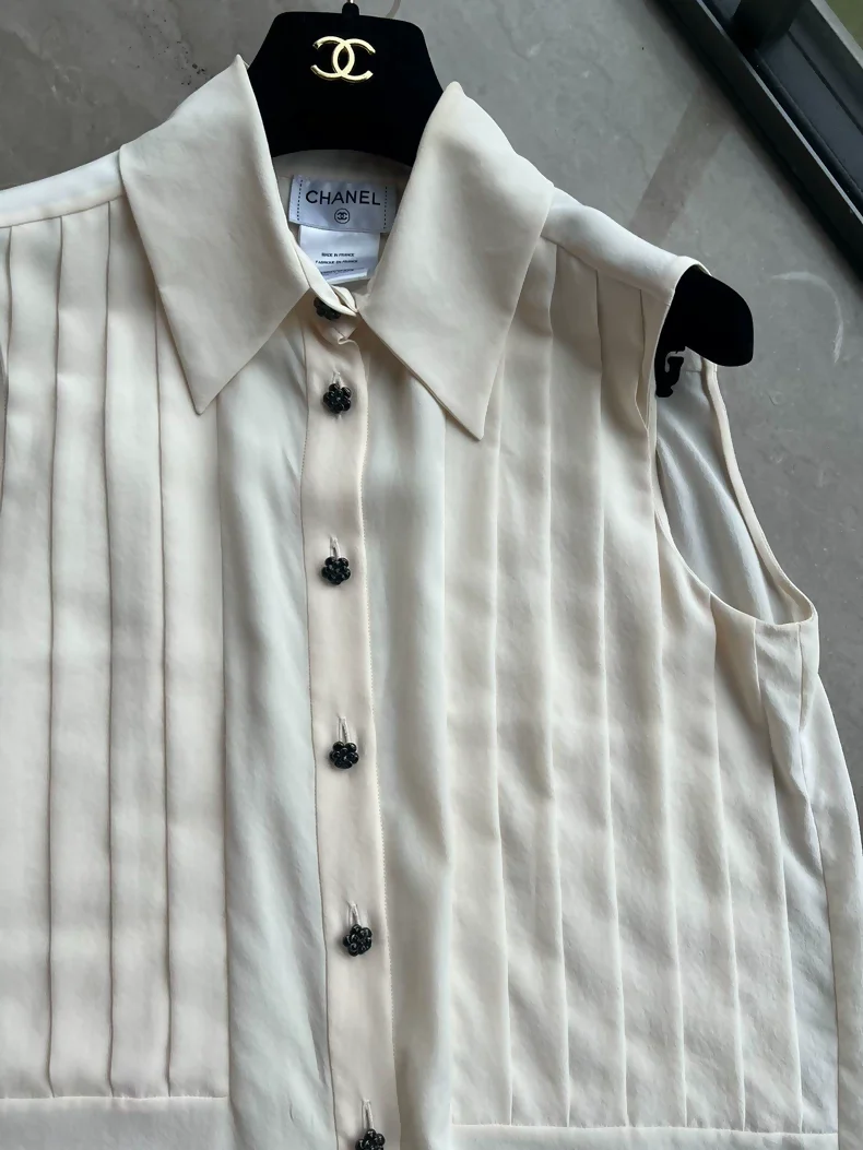 Chanel silk shirt - Image 3