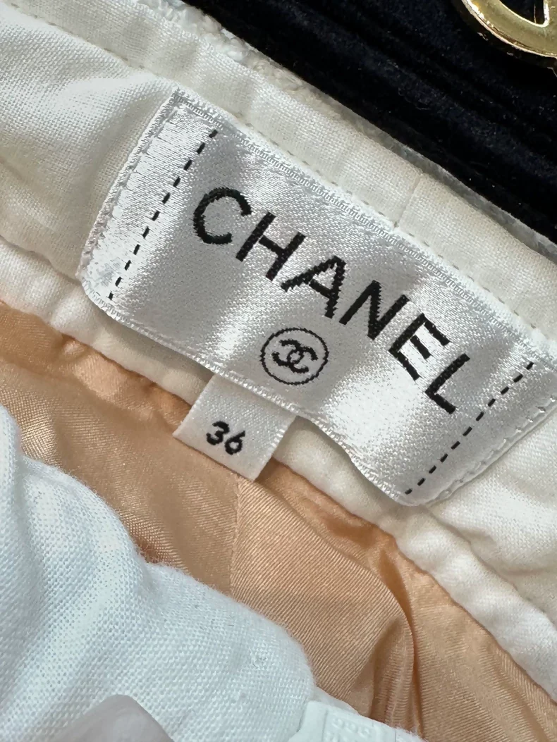 Chanel tweed wide leg pants - Image 3