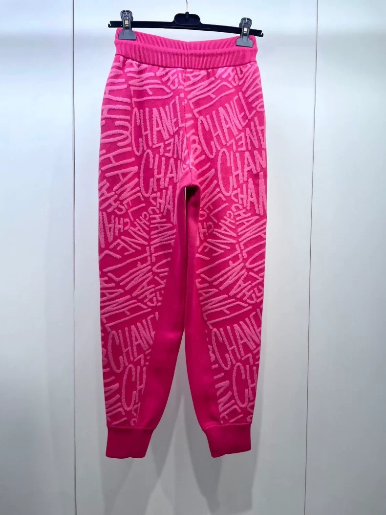 Chanel coco neige pink cashmere pants - Image 2