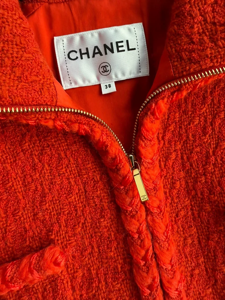 Chanel red tweed jacket - Image 3